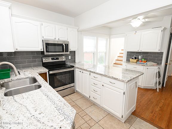 2nd image of 2108 Tyler Ln