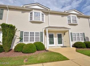 2375 Vineyard Dr APT H5, Winterville, NC 28590