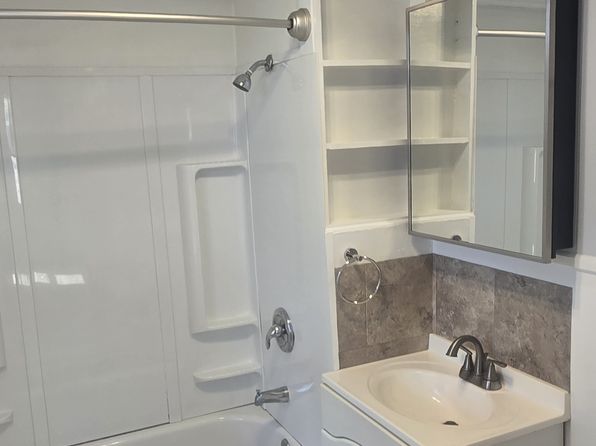 63 Washington Ave #4, North Adams, MA 01247