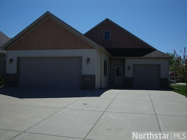 1st image of 649 Cottonwood Ave