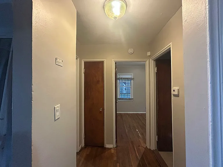 19313 Stahelin Ave — Photo 9