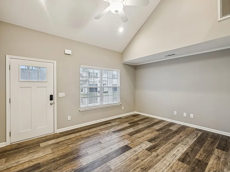 3219 Clemons Cir — Photo 22