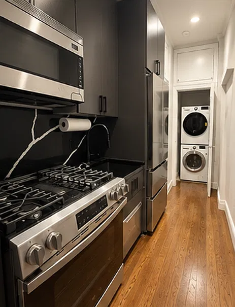 336 East 18th Street — Photo 2