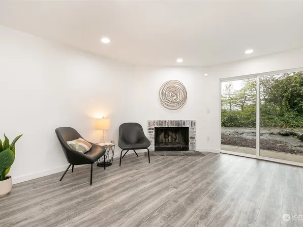 3503 S 160th Street #A2, SeaTac, WA 98188