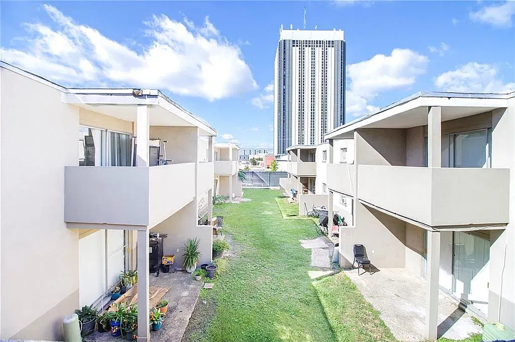 River Pine Apartments — Photo 3