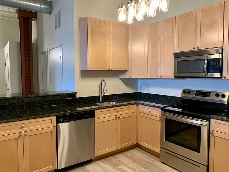 306 S Main St #2A — Photo 11