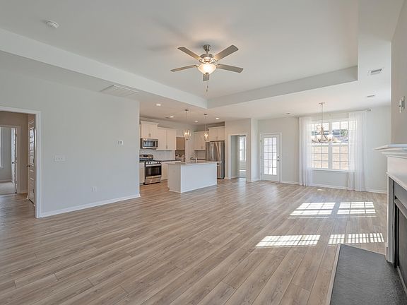 4th image of 170 Crisp Cameo Ct