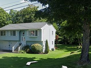 70 Lawndale St, Berlin, CT 06037