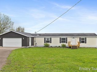 13703 18 Mile Rd, Gowen, MI 49326