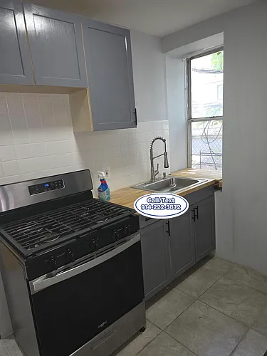 32 Cedar St #1 Photo 1