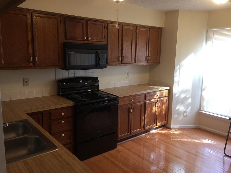 2nd image of 2600 Woodington Dr