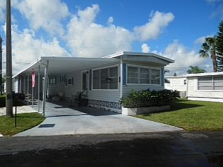 1st image of 72 Shoreland Dr