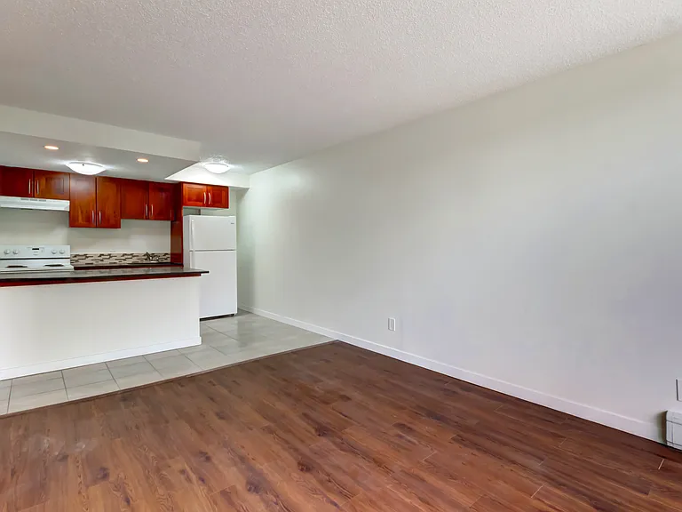 2015 11th Ave SW #204 — Photo 15