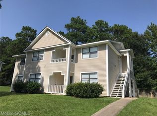 110 5th St APT B201, Daphne, AL 36526