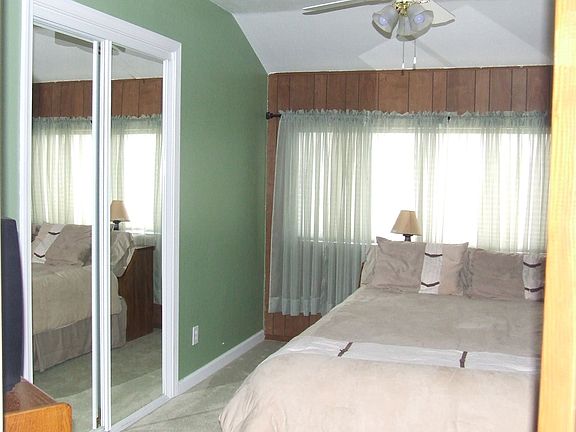 1 of 4 Bedrooms