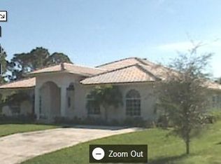 137 Hinchman Ave, Sebastian, FL 32958