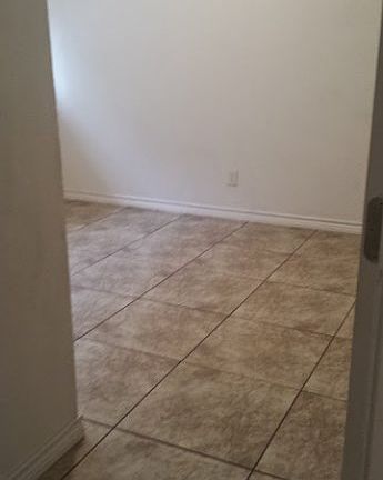 4th image of 4627 Fortuna St APT 8