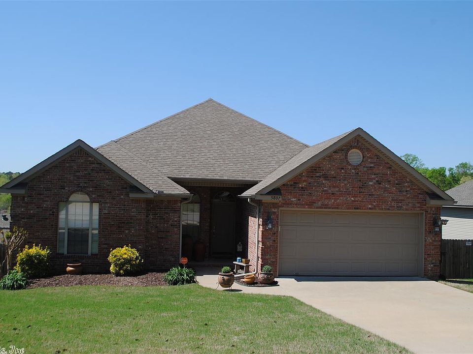 1st image of 5807 Heritage Heights Dr
