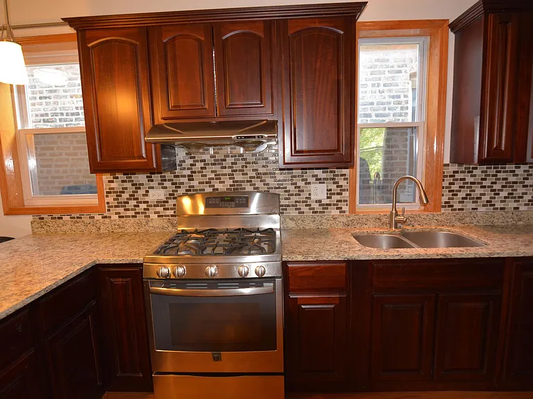 3338 S Morgan St #2F — Photo 8