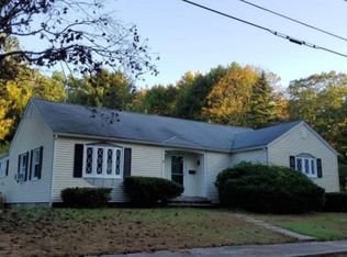 33 Highland St, Webster, MA 01570