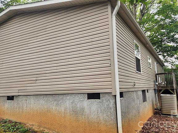 4th image of 67 Indian Trail Rd