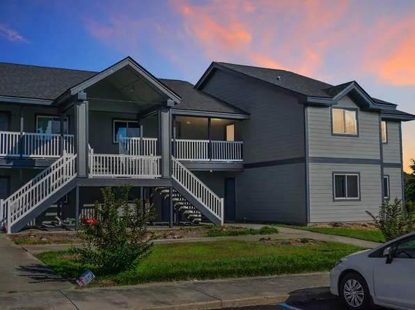 2608 Hidden Cove Dr, Moncks Corner, SC 29461