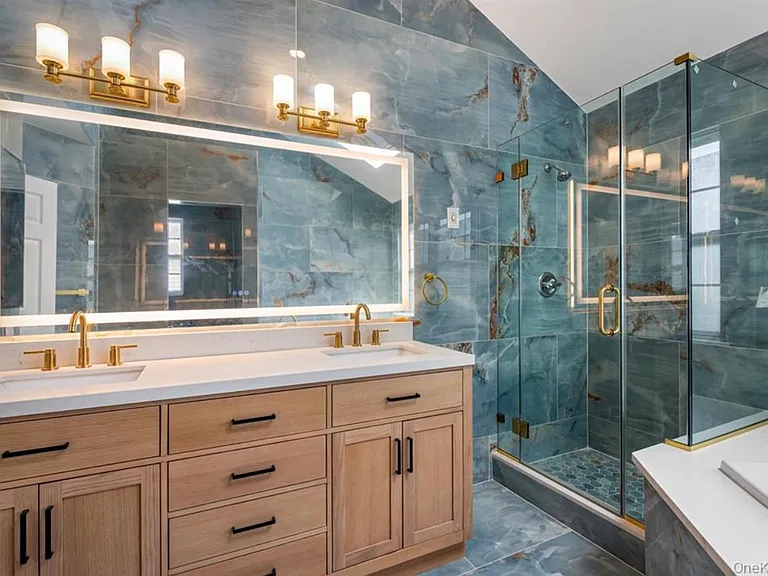 23 Honeysuckle Ct — Photo 13
