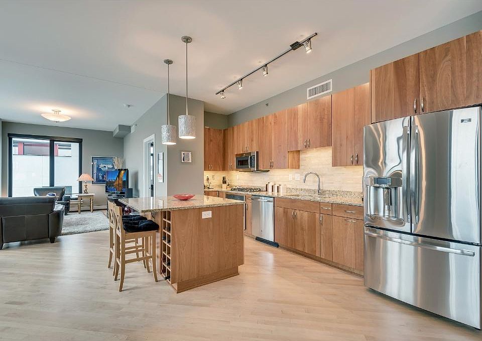 1st image of 1120 2nd St S #212