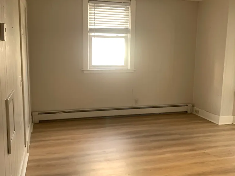 321 Weeden St #2 — Photo 15