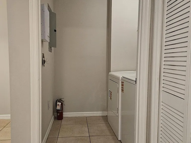 3591 Kernan Blvd S #833 — Photo 28