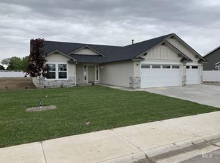 217 Grizzly Dr, Fruitland, ID 83610
