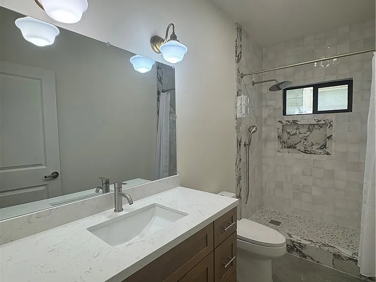 8832 Greenwood Ave — Photo 8