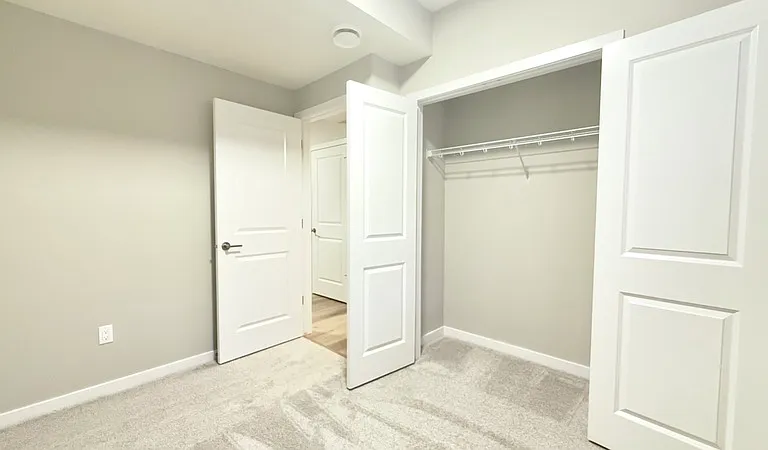482 Edgemont Dr NW #BASEMENT — Photo 10