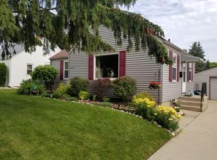 1318 Park Ave, West Bend, WI 53090