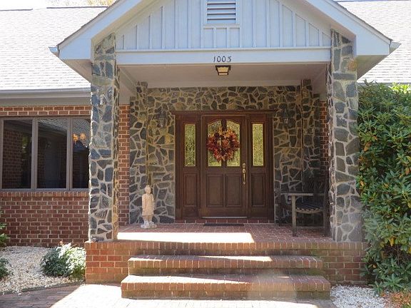 5th image of 1003 Charles St
