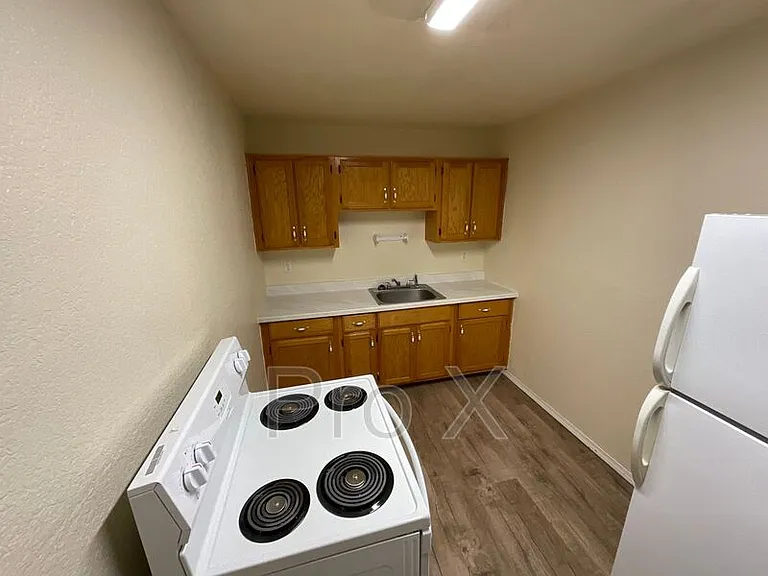 34 S Main St #6 — Photo 7