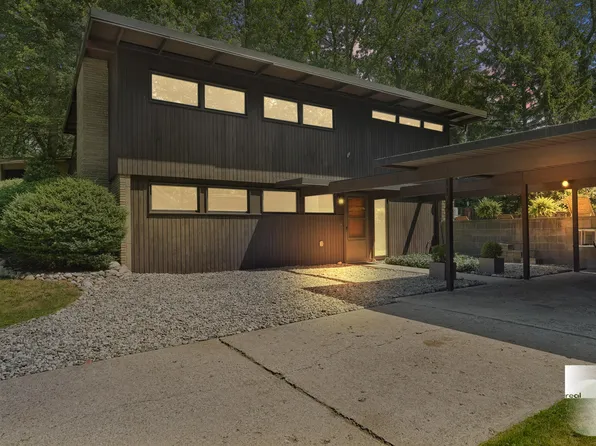 1174 Fuller Ct SE, Kentwood, MI 49508