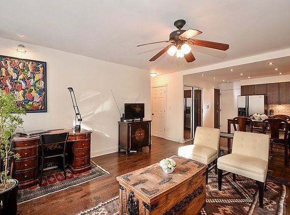 4th image of 1010 N Lake Shore Dr #2303