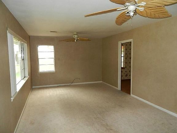 3rd image of 1138 Georgia St