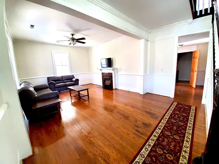 526 Monroe St #3 — Photo 15