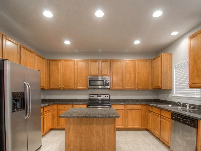 2852 Spoonbill Trl — Photo 4