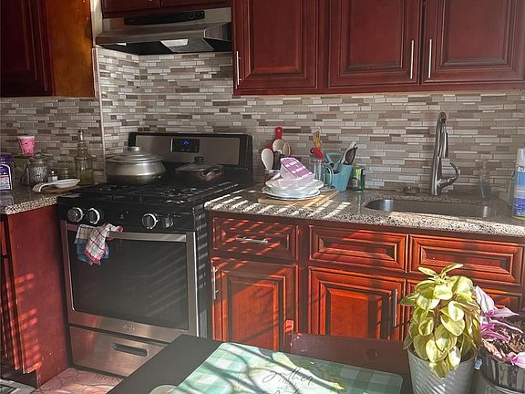 2nd image of 15206 119th Ave
