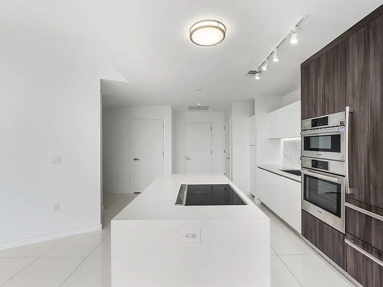 851 NE 1st Ave #3202 — Photo 4
