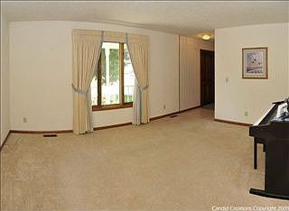 2nd image of 1020 Sherwood Ln
