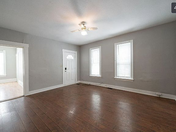 5th image of 931 Davis Ave NW #1