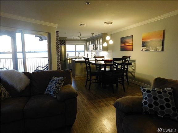 3rd image of 2900 W Marina Dr APT 207