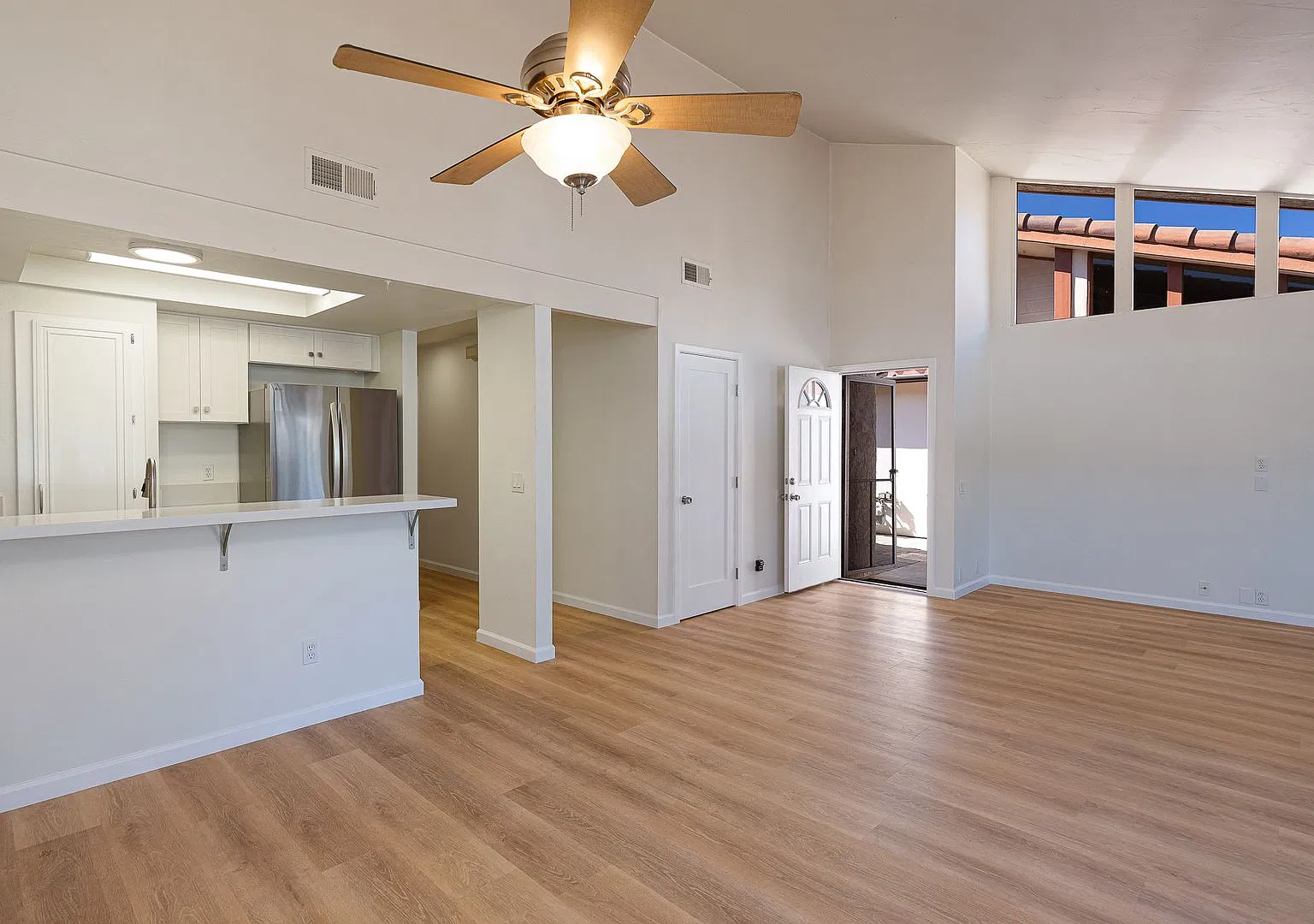 3 Bedroom + 2 Bathroom Condo | The Dunes | Oxnard | Unfurnished — Photo 4