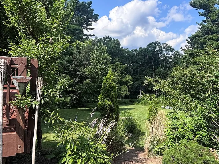 257 Johnston Rd — Photo 28
