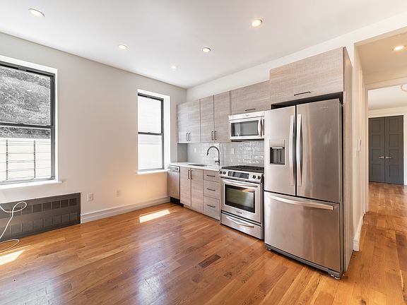 4th image of 1030 Carroll St APT 2H