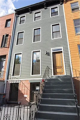 Rented by Golden Lioness Corp | media 15